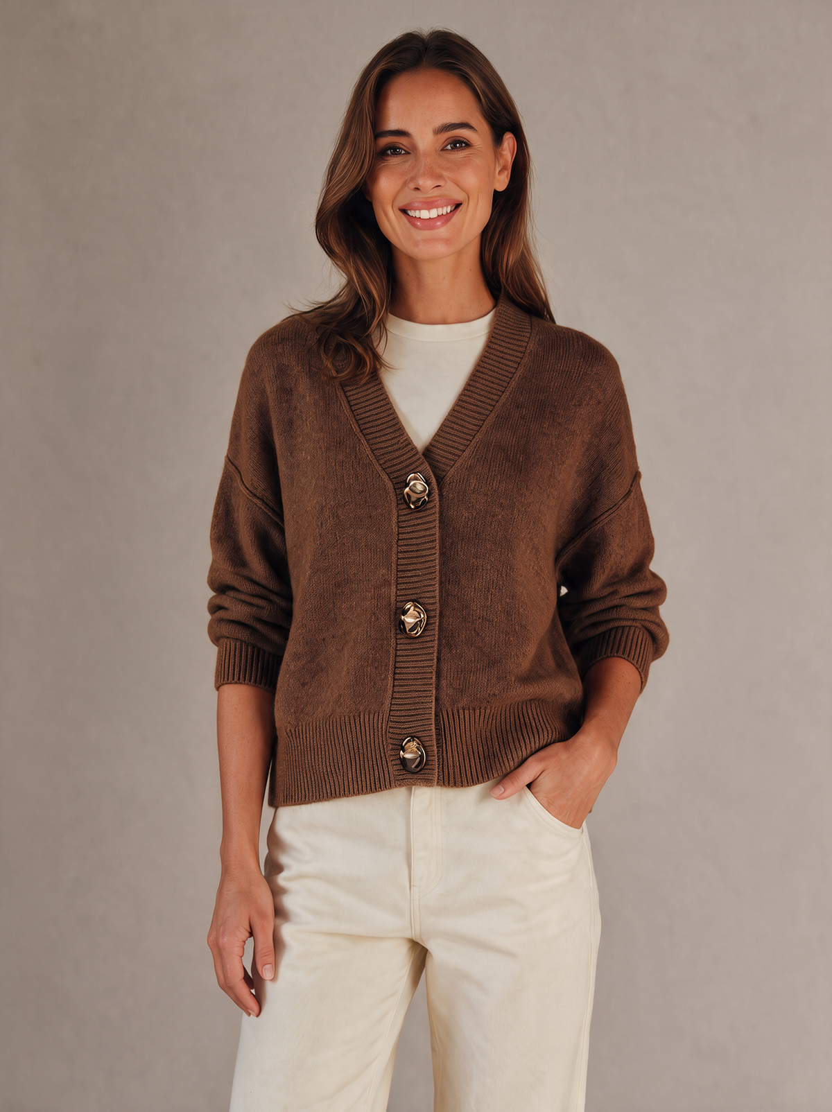 Vest Noor met gouden knopen in bruin